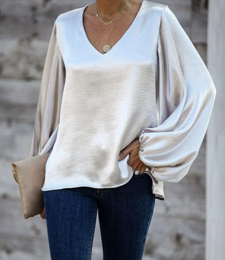 Fashion Woman Blouse 2023 Spring V Neck Lantern Sleeve Casual Plain Long Sleeve Daily Loose Pullovers Top Y2K Clothes
Fashion Woman Blouse 2023 Spring V Neck Lantern Sleeve Casual Plain Long Sleeve Daily Loose Pullovers Top Y2K Clothes