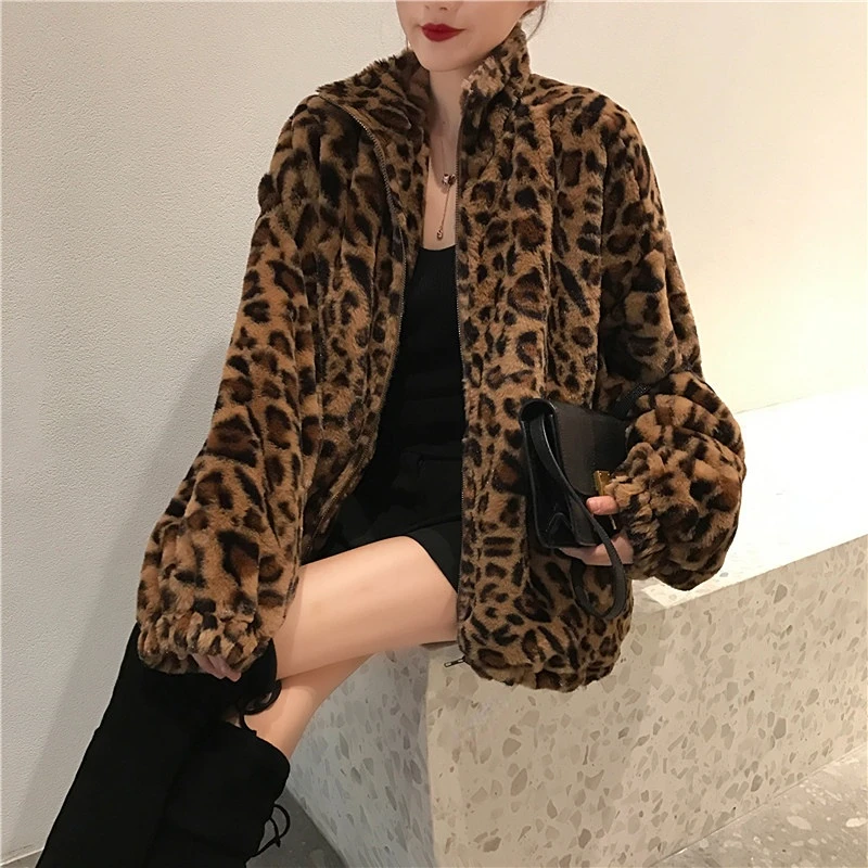 Women Vintage Leopard Stand Collar Zipper Outwear 2023 Winter Jacket Lady Loose oversized Fuzzy Coats Female Casual Streetwear
Women Vintage Leopard Stand Collar Zipper Outwear 2023 Winter Jacket Lady Loose oversized Fuzzy Coats Female Casual Streetwear