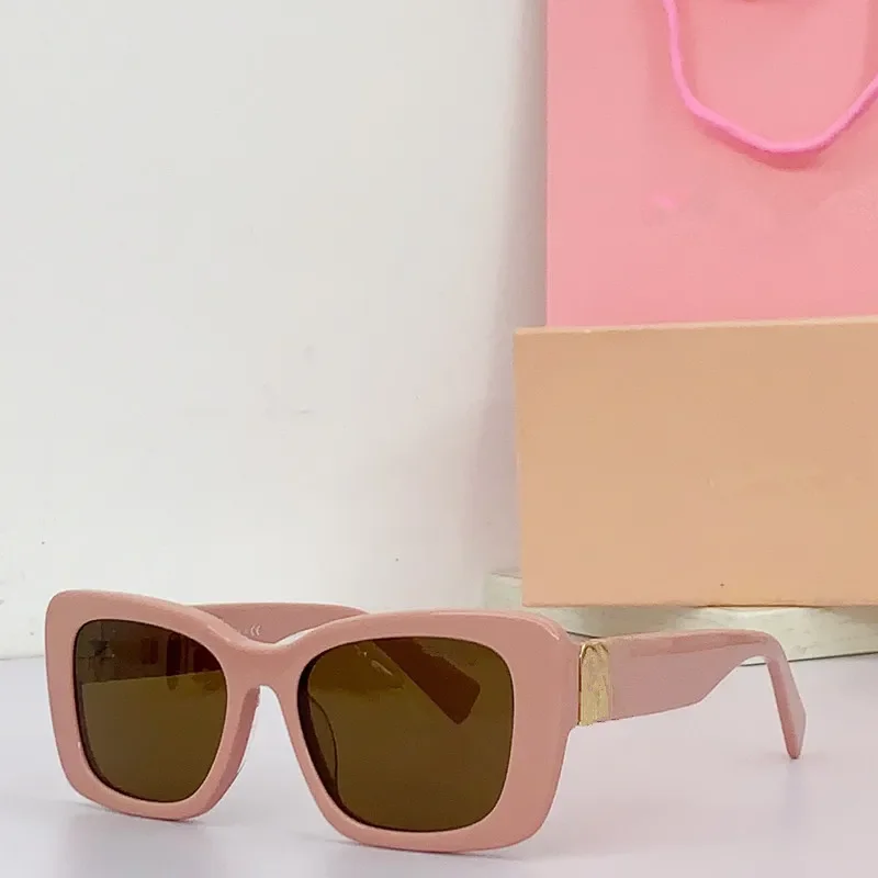 2023 New Pink Girls Square Sunglasses for Women and Men's Fashion Sunglasses UV400 Outdoor Beach Travel Goggles
2023 New Pink Girls Square Sunglasses for Women and Men's Fashion Sunglasses UV400 Outdoor Beach Travel Goggles
