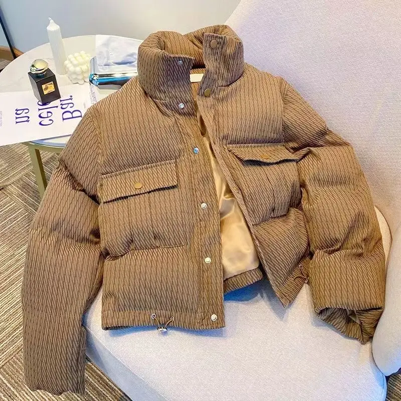 

Зимняя женская модная куртка, новинка зимы 2023, утепленная маленькая пуховая хлопковая куртка, школьница, Корейская версия, свободный хлопковый костюм Y2k