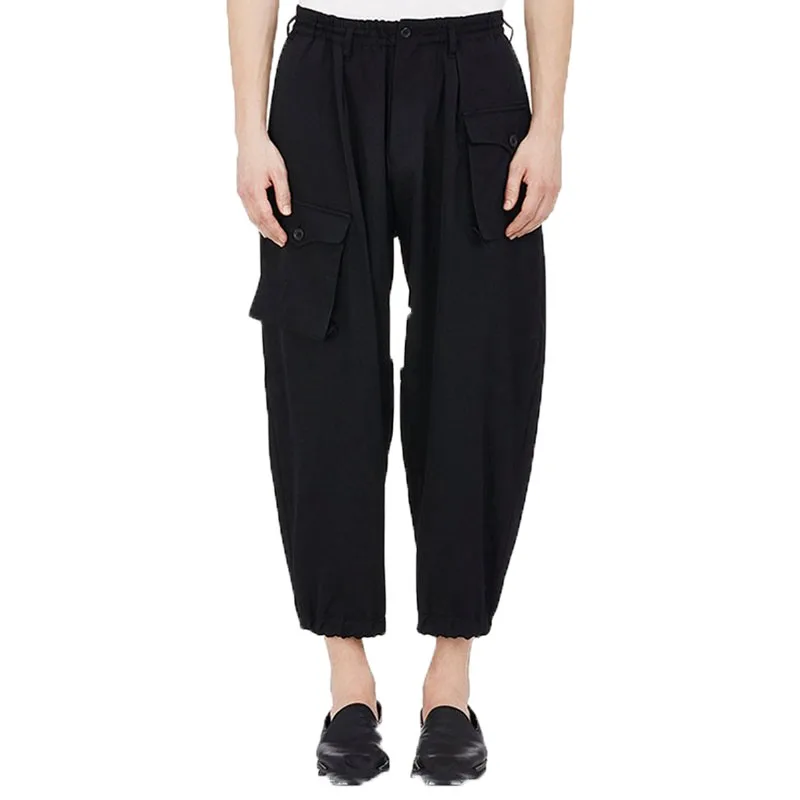 Multi-pocket designer's loose little feet casual motorcycle breeches black street pants
Multi-pocket designer's loose little feet casual motorcycle breeches black street pants