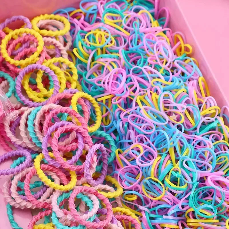 Oaoleer 1240 шт., набор аксессуаров для волос, красочные одноразовые резинки для волос, резинки для волос для девочек, эластичная резинка, держатель для конского хвоста, резинки для волос 
Oaoleer 1240 шт., набор аксессуаров для волос, красочные одноразовые резинки для волос, резинки для волос для девочек, эластичная резинка, держатель для конского хвоста, резинки для волос