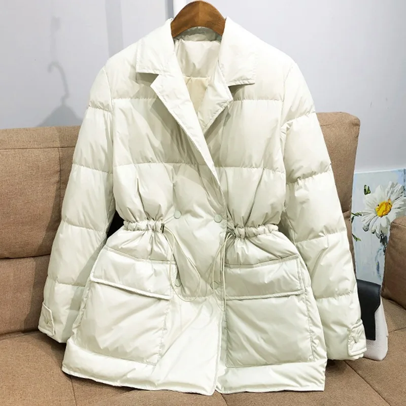 2022 winter new women's suit lapel down jacket temperament all-match drawstring waist white duck down ladies jacket
2022 winter new women's suit lapel down jacket temperament all-match drawstring waist white duck down ladies jacket