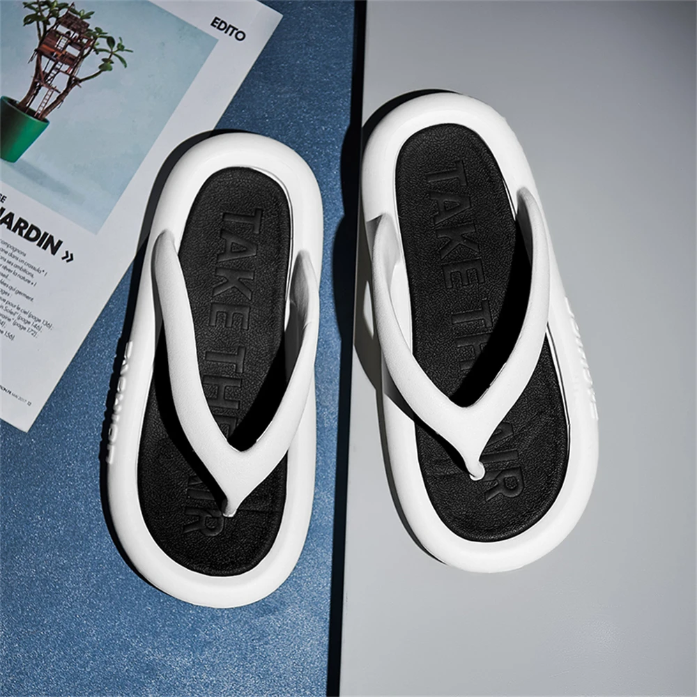 Fashion Black Comfortable Women's Slippers Indoor Outdoor Couple Casual Flip-Flops 2022 Summer Soft Non-slip Men's Sandals
Fashion Black Comfortable Women's Slippers Indoor Outdoor Couple Casual Flip-Flops 2022 Summer Soft Non-slip Men's Sandals