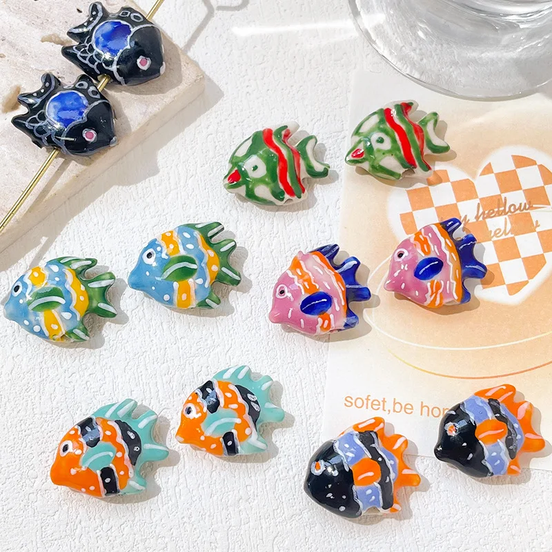 

2pcs Ceramic Beads 23mm Hand Painted Deep Sea Fish Tropical Fish Shape Spacer Bead for Jewelry Making DIY Bracelet Drop Earrings