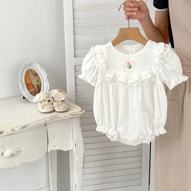 

Милая одежда для маленьких девочек, лето 2024, комбинезон для новорожденных принцесс с коротким рукавом и круглым вырезом, кружевной Цветочный комбинезон, хлопковый комбинезон, цельные наряды