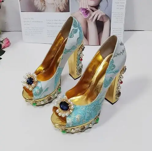 Blue Peep Toe Sequined Cloth Floral Gem Pearl Pumps Woman Sexy 120 mm Block Heel Print Embroider Chunky Heels Diamonds Shoes 
Blue Peep Toe Sequined Cloth Floral Gem Pearl Pumps Woman Sexy 120 mm Block Heel Print Embroider Chunky Heels Diamonds Shoes