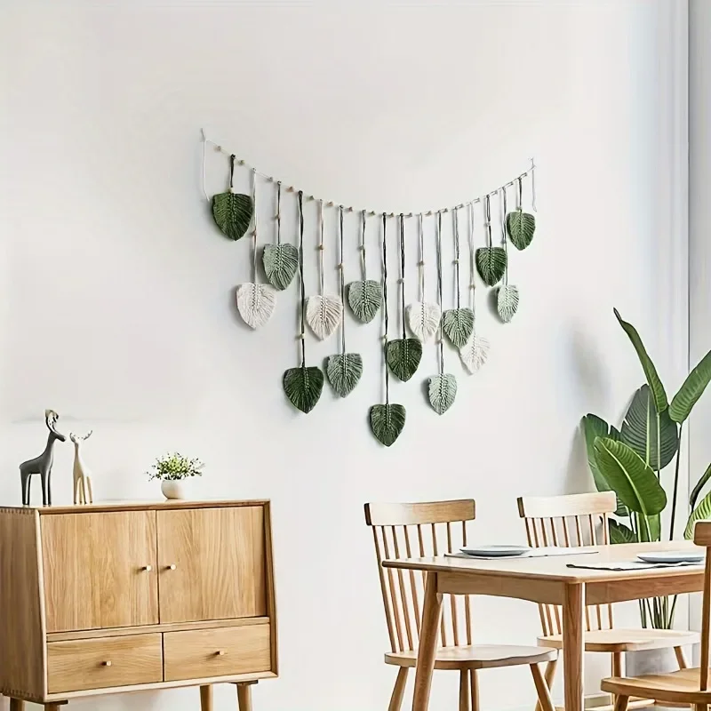 Natural Boho Photo Holder - Handwoven Macrame Wall Art with Wood Accents 3 S6bb72b920b5a4bb5a539658b96cf5af8k
