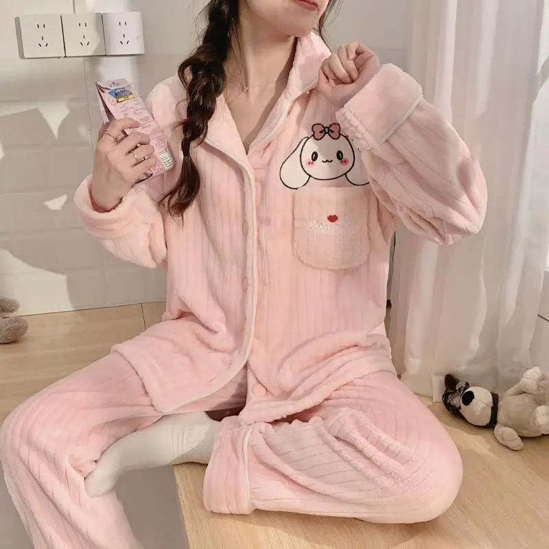 Sanrios Pink Plush Sleepwear Cartoon Cinnamoroll Winter Leisure Fashion Coral Velvet Pajamas Household Clothes Christmas Gift
Sanrios Pink Plush Sleepwear Cartoon Cinnamoroll Winter Leisure Fashion Coral Velvet Pajamas Household Clothes Christmas Gift