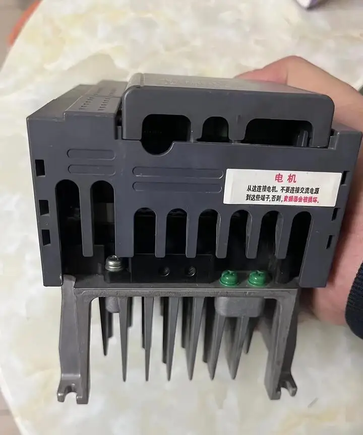 Товар хорошо работает с 3-месячной гарантией
Товар хорошо работает с 3-месячной гарантией