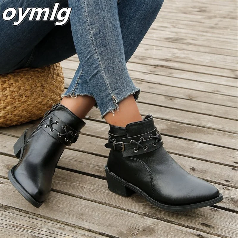Large Women's Leather Boots 2022 Autumn/Winter New Vintage Thick Heel Willow Nail Belt Buckle Pointed Boot
Large Women's Leather Boots 2022 Autumn/Winter New Vintage Thick Heel Willow Nail Belt Buckle Pointed Boot