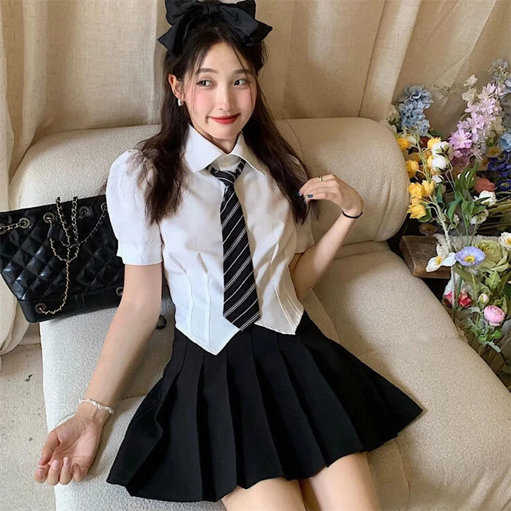 Japanese Fashion Summer New Bow Tie White Women Shirt Sweet Girl College Style jk Uniform Slim Short Sleeve Women Blouse tops
Japanese Fashion Summer New Bow Tie White Women Shirt Sweet Girl College Style jk Uniform Slim Short Sleeve Women Blouse tops