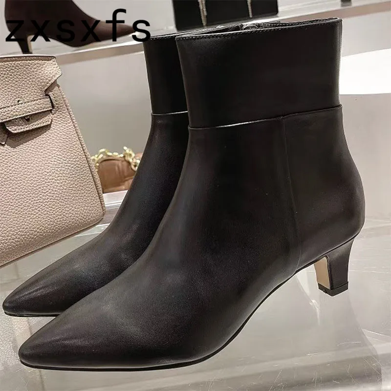 Autumn Winter High Quality Genuine Leather Kitten Heels Ankle Boots for Women Pointed Toe Zipper Short Boots Brand Runway Shoes
Autumn Winter High Quality Genuine Leather Kitten Heels Ankle Boots for Women Pointed Toe Zipper Short Boots Brand Runway Shoes