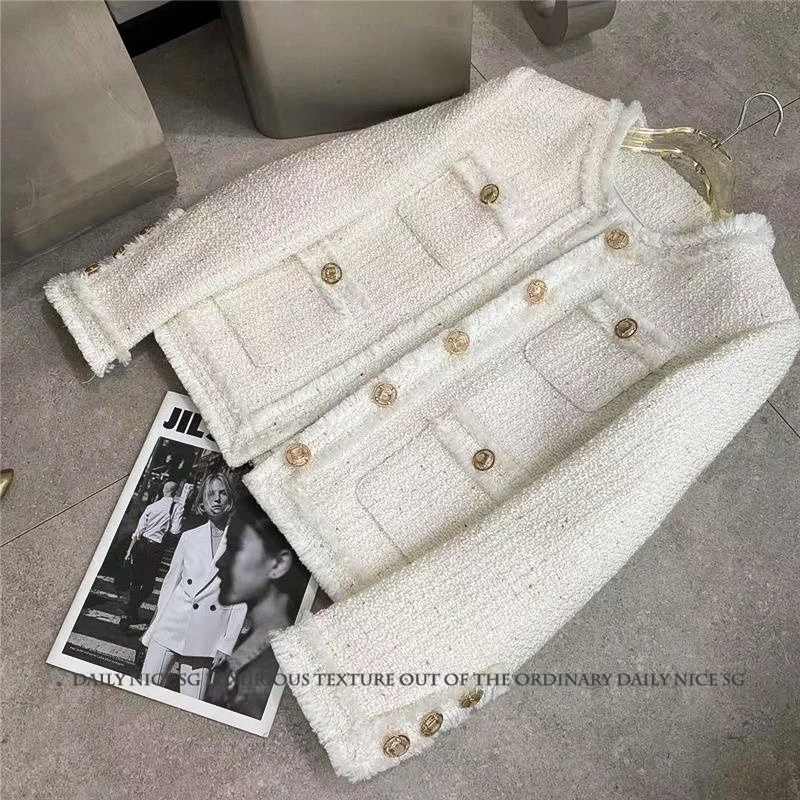 

2023 New Western Classic Small Fragrance Style, Slim and Flesh Covering, Versatile Long sleeved Coat, Spring and Autumn Top,