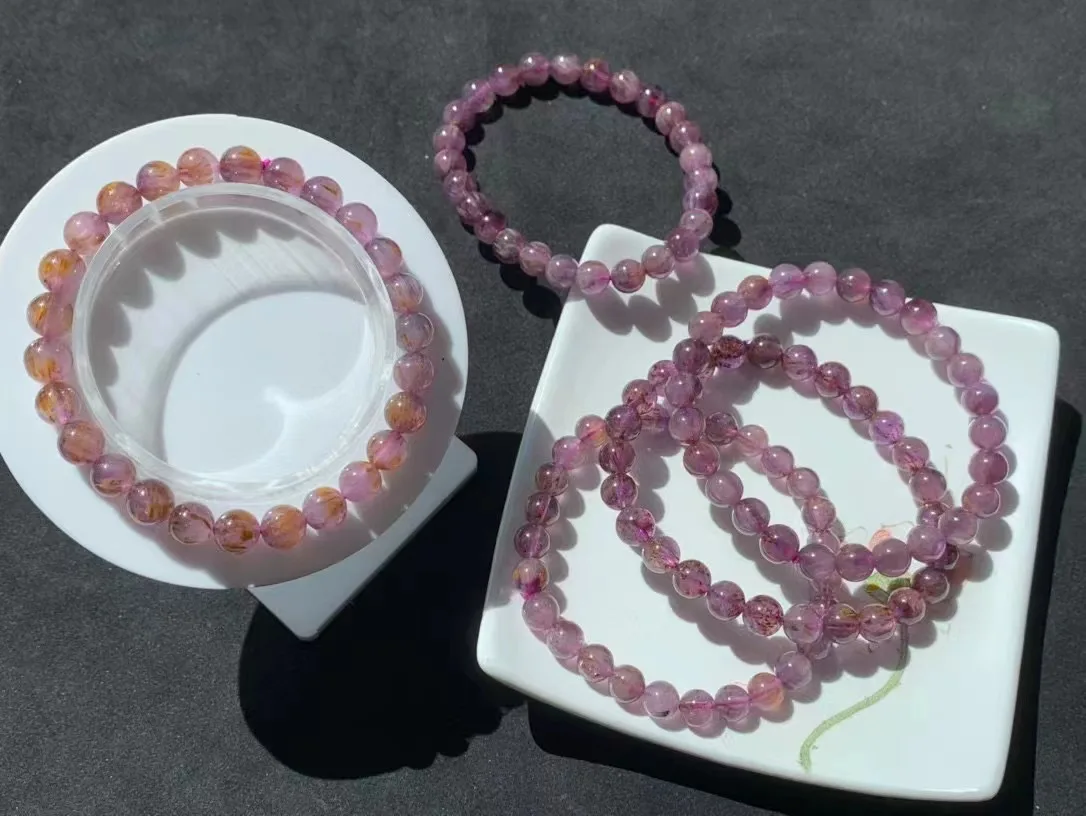 Браслет Unit One из натурального фиолетового кварца и титана диаметром от 6,8 до 7,3 мм
Браслет Unit One из натурального фиолетового кварца и титана диаметром от 6,8 до 7,3 мм