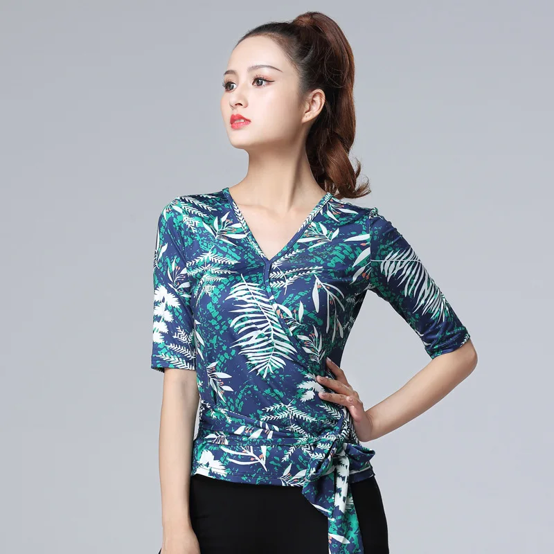 Lady Half Sleeves Latin Dancing Tops Female Deep V Strap Ballroom Dance Costume Cloth women Tango Chacha Practice shirt
Lady Half Sleeves Latin Dancing Tops Female Deep V Strap Ballroom Dance Costume Cloth women Tango Chacha Practice shirt