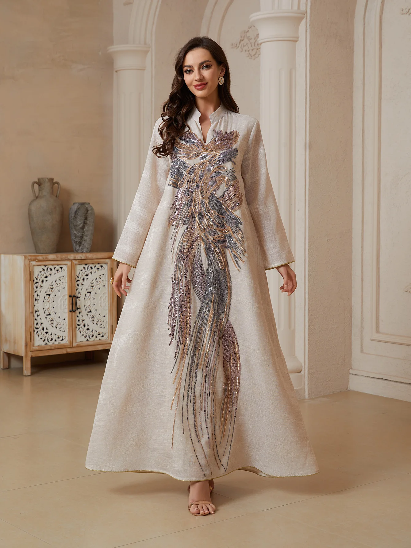 فستان سهرة فاخر للنساء من يوني دبي مطرز بالترتر مع أكمام شبكية وياقة على شكل V مزين بالخرز قفطان مغربي للسيدات 2025 فستان سهرة فاخر للنساء من يوني دبي مطرز بالترتر مع أكمام شبكية وياقة على شكل V مزين بالخرز قفطان مغربي للسيدات 2025