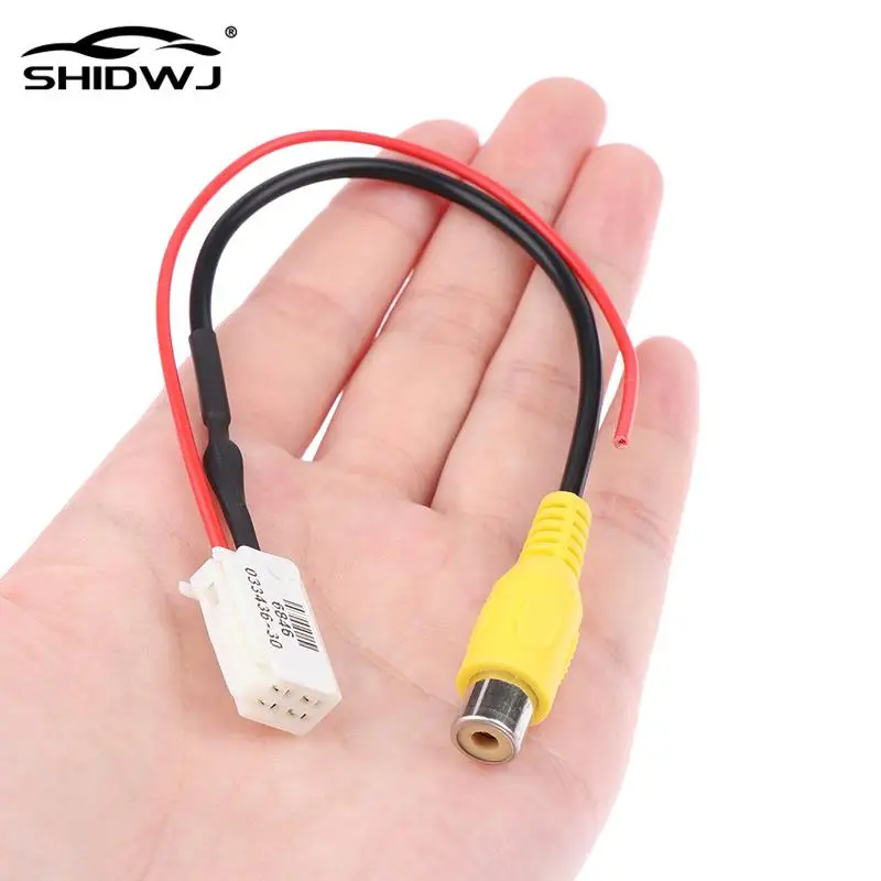 

Innovative And Practical 4 Pin For Car Male Connector Radio Cable Adapter Back Up Reverse Camera Input Plug