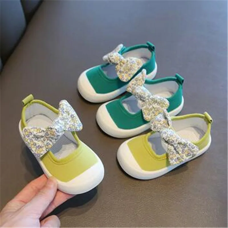 New Children Shoes Girls Canvas Shoes Fashion Bowknot Comfortable Kids Casual Shoes Sneakers Toddler Girls Princess Shoes 21-35
New Children Shoes Girls Canvas Shoes Fashion Bowknot Comfortable Kids Casual Shoes Sneakers Toddler Girls Princess Shoes 21-35