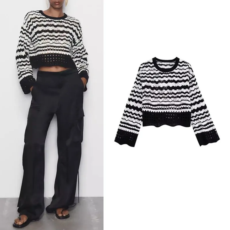 TRAF Sweaters Women Fashion Striped Chenille Cropped Knit Sweater Vintage O Neck Long Sleeve Female Pullovers Chic Tops Clothes
TRAF Sweaters Women Fashion Striped Chenille Cropped Knit Sweater Vintage O Neck Long Sleeve Female Pullovers Chic Tops Clothes