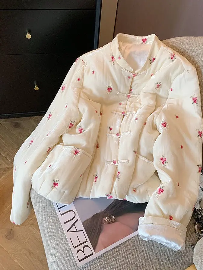 2024 Chinese style stand up collar buckle velvet thickened cotton jacket for women autumn and winter warm jacket women warm coat
2024 Chinese style stand up collar buckle velvet thickened cotton jacket for women autumn and winter warm jacket women warm coat