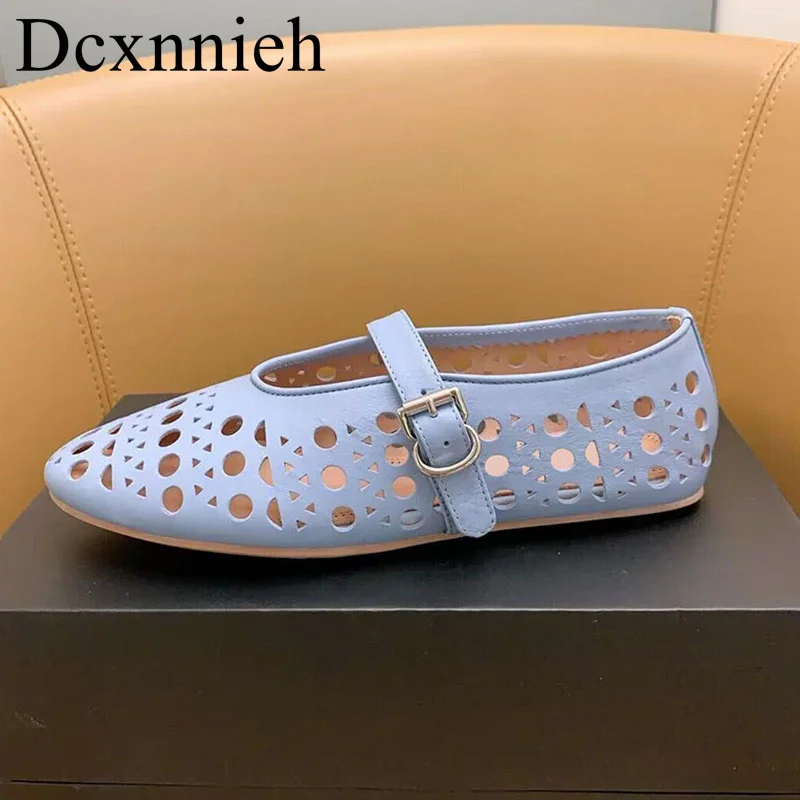 Балетки женские из натуральной кожи, открытый носок, круглые, однотонные, металлический декор, демисезонные
Балетки женские из натуральной кожи, открытый носок, круглые, однотонные, металлический декор, демисезонные