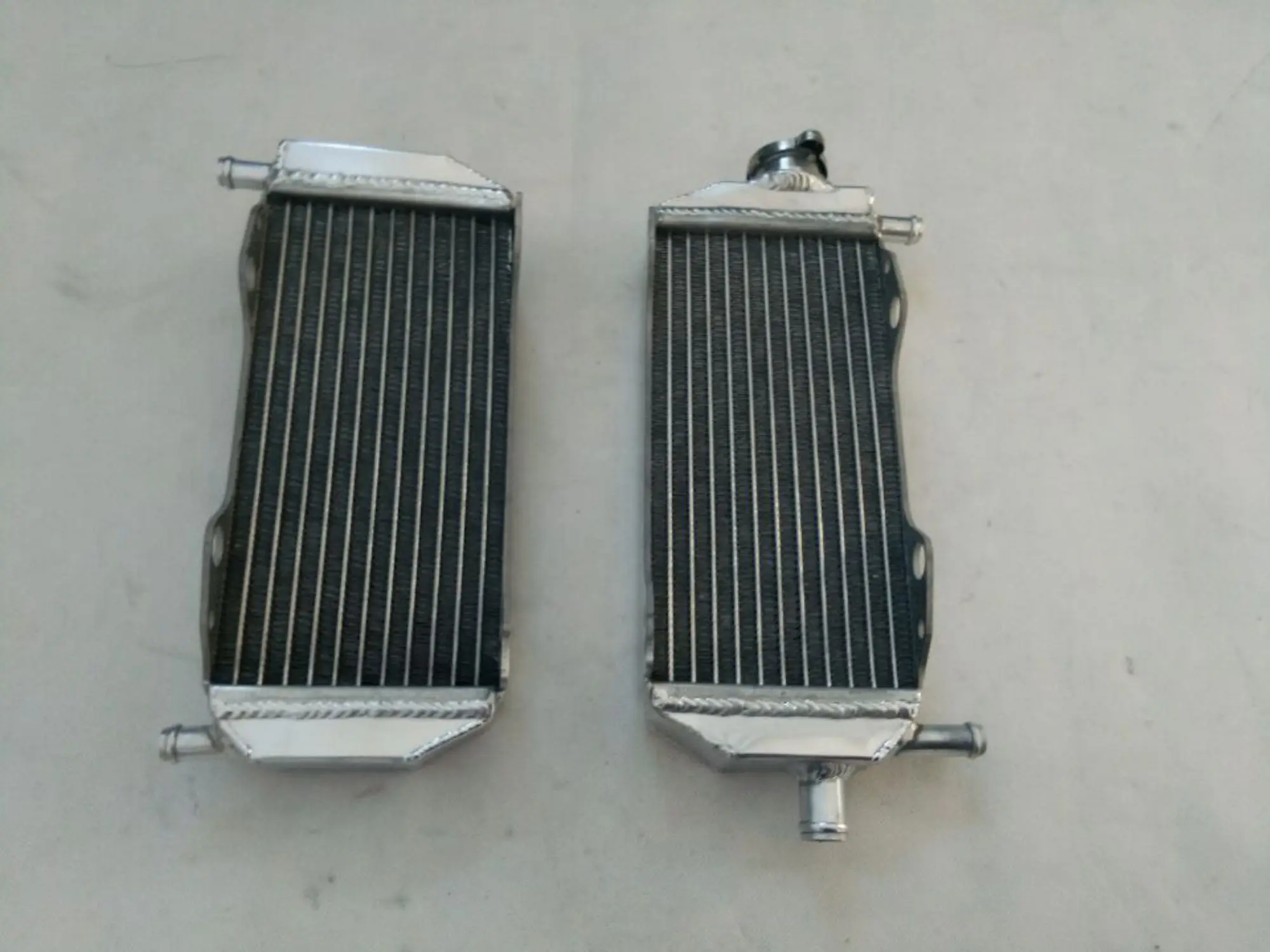 

For 2001-2008 Suzuki RM250 RM250 Aluminum Radiator Cooler Cooling Coolant 2001 2002 2003 2004 2005 2006 2007 2008