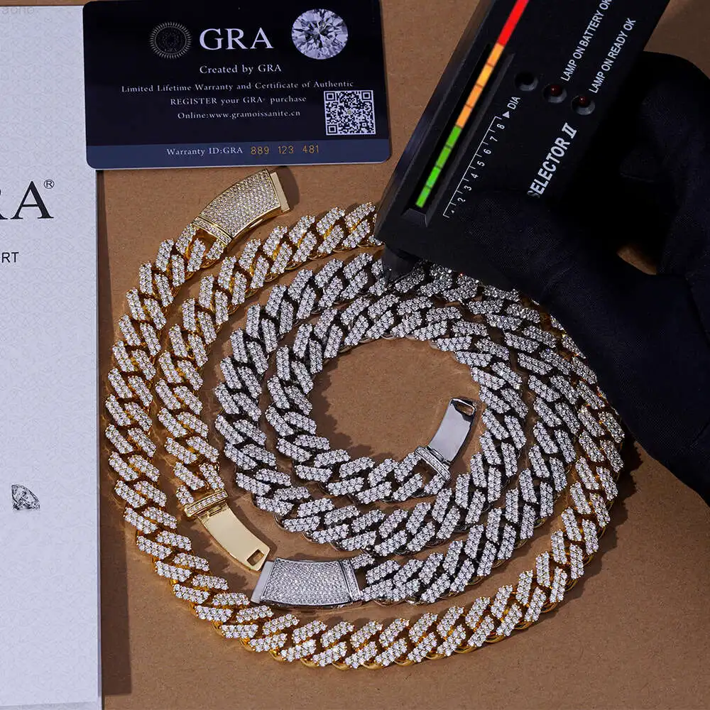 8mm 12mm 15mm 18mm 20mm Moissanite High Quality Hand Made 925 Sterling Silver Cuban Link Chain Pass Diamond Tester
8mm 12mm 15mm 18mm 20mm Moissanite High Quality Hand Made 925 Sterling Silver Cuban Link Chain Pass Diamond Tester