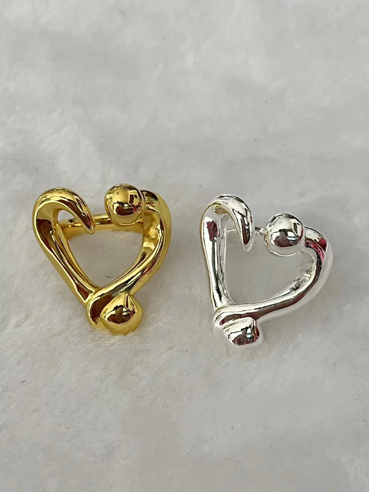 2023 New UNOde50 Hot Selling High Quality Exquisite Heart shaped Ring in Europe and America Women's Romantic Jewelry Gift
2023 New UNOde50 Hot Selling High Quality Exquisite Heart shaped Ring in Europe and America Women's Romantic Jewelry Gift
