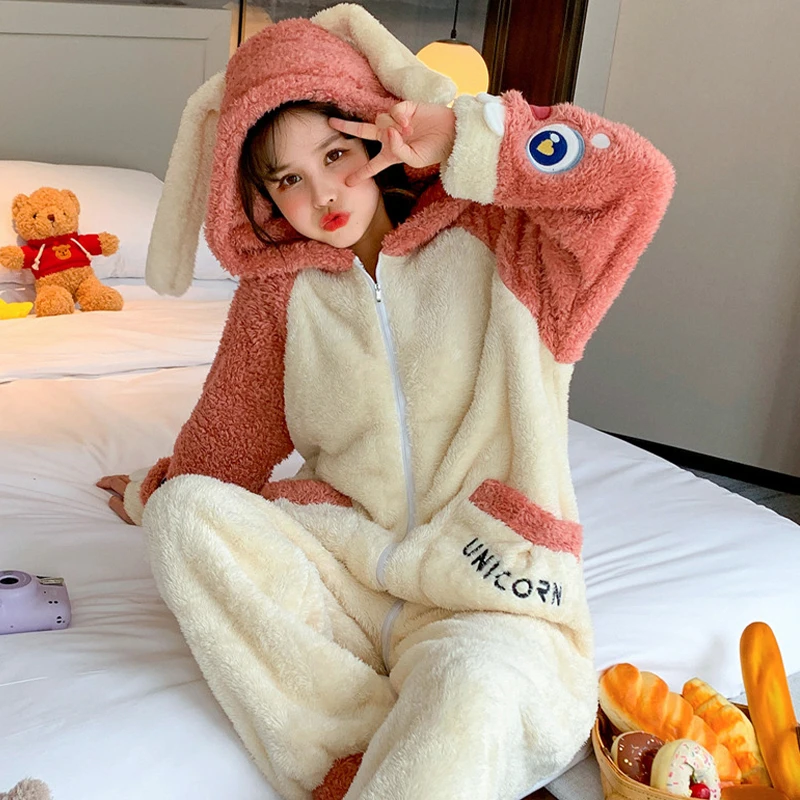 Зимняя Пижама-комбинезон Kigurumis Moon Cat, женская и Мужская пижама Kawaii, аниме, утепленные комбинезоны, пижама на молнии, мягкая плюшевая одежда для отдыха
Зимняя Пижама-комбинезон Kigurumis Moon Cat, женская и Мужская пижама Kawaii, аниме, утепленные комбинезоны, пижама на молнии, мягкая плюшевая одежда для отдыха