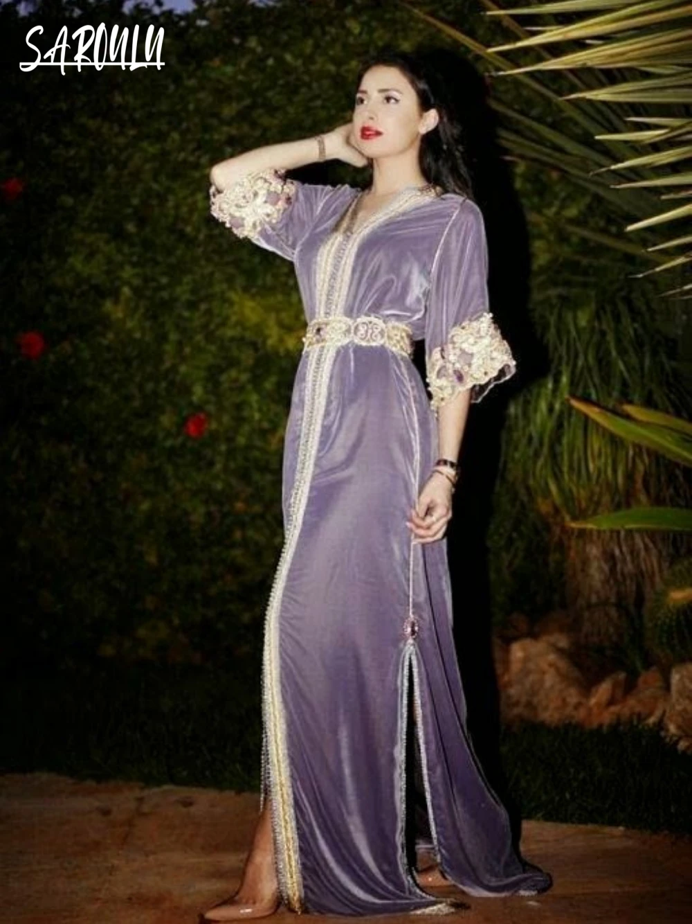 Haute Couture V-neck Evening Dresses Elegant Velvet Prom A-line Bridal Dress Kaftan Appliques Floor-length Gown Robe De Mariée
Haute Couture V-neck Evening Dresses Elegant Velvet Prom A-line Bridal Dress Kaftan Appliques Floor-length Gown Robe De Mariée