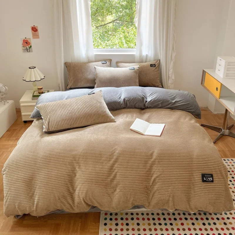 Duvet Cover Soft Warm Velvet Quilt Cover Thickness Winter Blanket Cover Housse De Couette Flannel Duvet Cover King Queen Size
Duvet Cover Soft Warm Velvet Quilt Cover Thickness Winter Blanket Cover Housse De Couette Flannel Duvet Cover King Queen Size