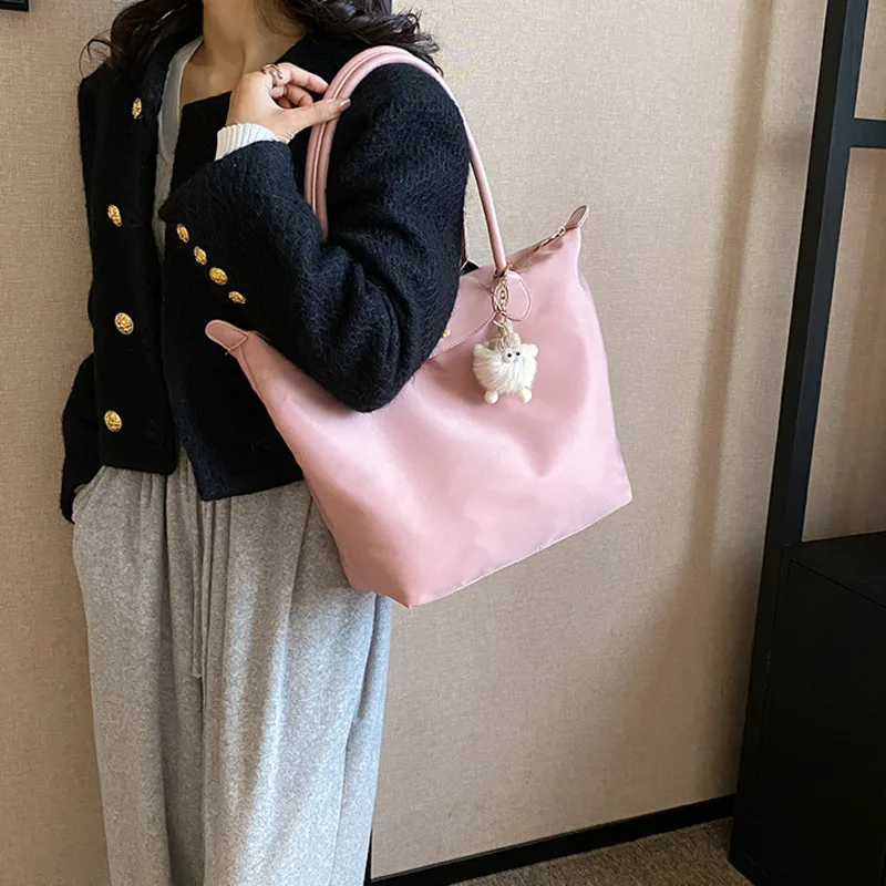 Large Capacity Handheld for Women Autumn New Fashion Casual Shoulder Popular Design Versatile Tote Bag
Large Capacity Handheld for Women Autumn New Fashion Casual Shoulder Popular Design Versatile Tote Bag