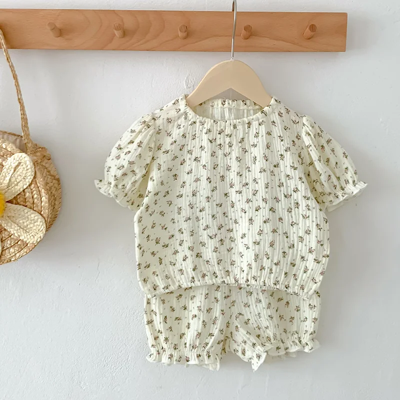 Summer 0-3Yrs Infant Baby Girls Clothing Set Short Sleeved Cotton Printed T-shirt+Shorts Toddler Baby Girl Clothes Suit
Summer 0-3Yrs Infant Baby Girls Clothing Set Short Sleeved Cotton Printed T-shirt+Shorts Toddler Baby Girl Clothes Suit