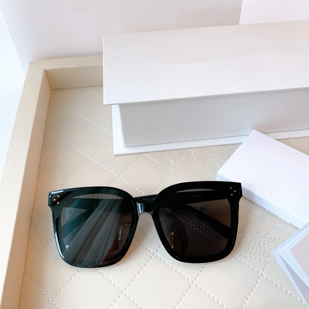 Original Factory GENTLE GM FLATBA Her Series Polarized UV400 Protection Men Women Sunglasses Luxury Retro Trend Couple Eyewear
Original Factory GENTLE GM FLATBA Her Series Polarized UV400 Protection Men Women Sunglasses Luxury Retro Trend Couple Eyewear