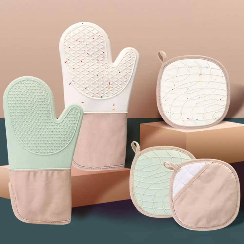 1 Pc Flexible Heat-resistant Silicone Oven Glove With Stylish Design Soft Microwave Glove Baking Supply Safe Kitchen Accessories
1 Pc Flexible Heat-resistant Silicone Oven Glove With Stylish Design Soft Microwave Glove Baking Supply Safe Kitchen Accessories