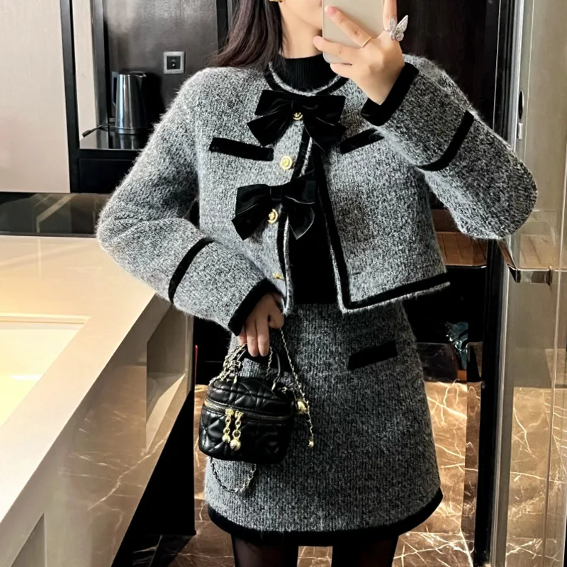 High Quality French Style Small Fragrance Two Piece Set For Women Fashion Casual Jacket Coat + Skirt Suits Sweet 2 Piece Outfits
High Quality French Style Small Fragrance Two Piece Set For Women Fashion Casual Jacket Coat + Skirt Suits Sweet 2 Piece Outfits