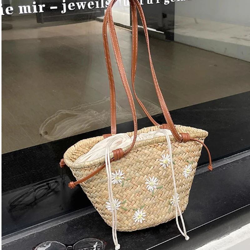 Casual Wicker Basket Bag - Designer Handmade Rattan Tote Crossbody 6 S6caa887c452c430fac05d138924905b5K