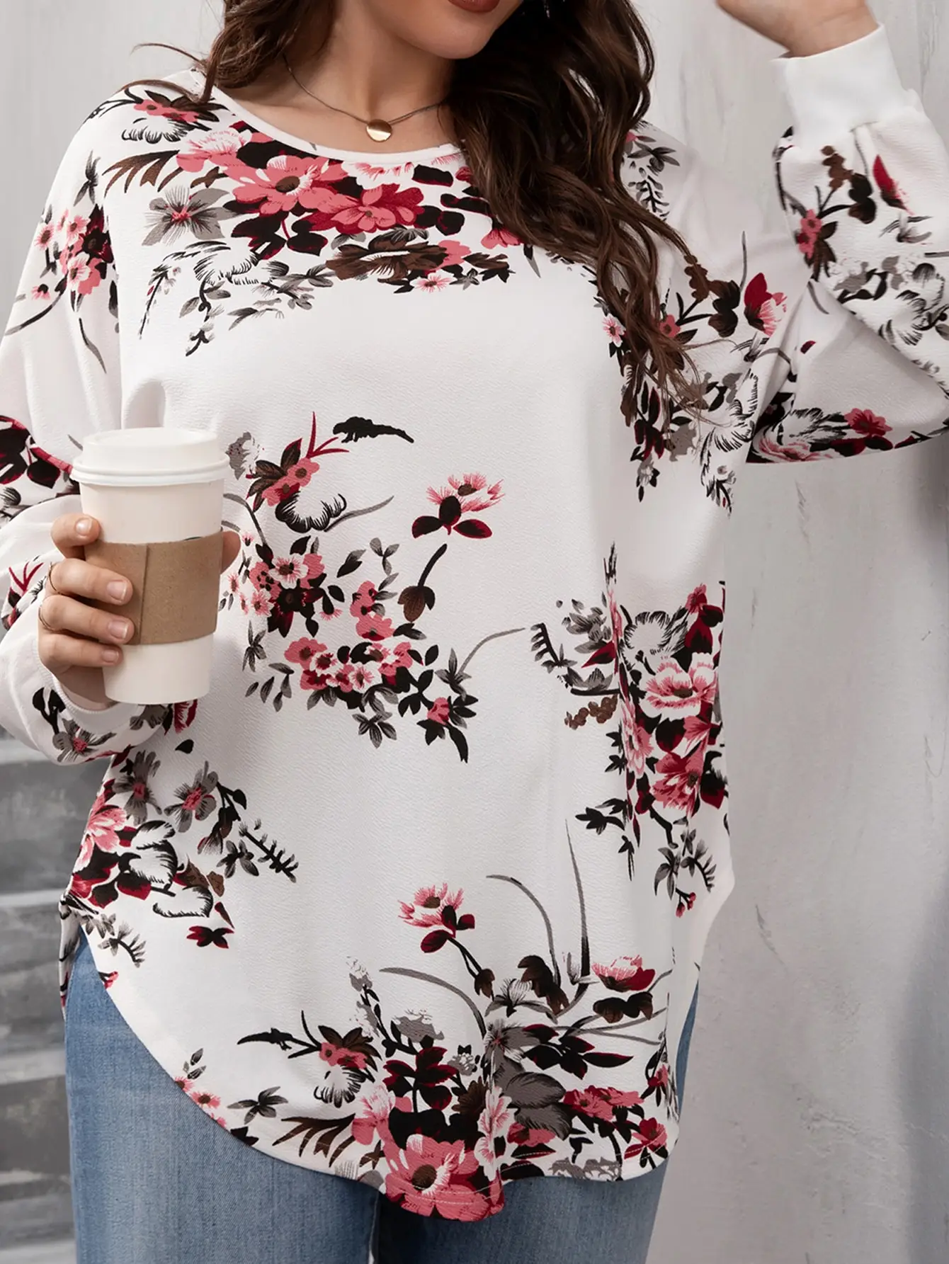 

Finjani Plus Size Casual Blouse, Women's Plus Floral Print Criss Cross Long Sleeve Round Neck Round Hem Tunic Top