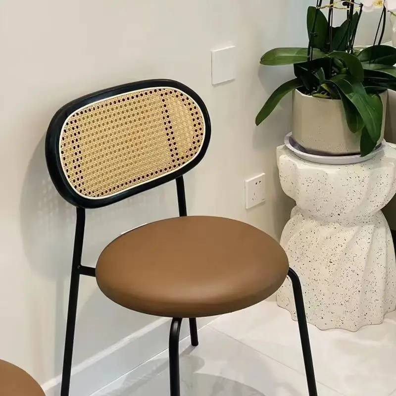 Medieval Style Rattan Chair Retro Dining Chair Home Metal Back Chair PU Cushion Dining Table Chair Desk Chair Vanity Chair 
Medieval Style Rattan Chair Retro Dining Chair Home Metal Back Chair PU Cushion Dining Table Chair Desk Chair Vanity Chair