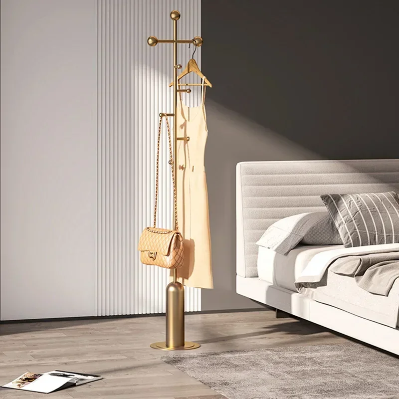 Boutique Luxury Clothes Rack Modern Design Gold Display Free Shipping Clothes Rail Balcony Dress Perchero Space Saving Furniture
Boutique Luxury Clothes Rack Modern Design Gold Display Free Shipping Clothes Rail Balcony Dress Perchero Space Saving Furniture