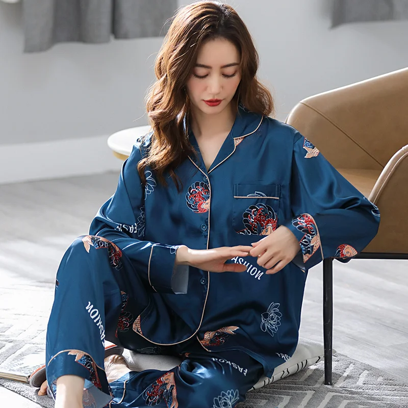 Big Yards XXXL Luxurious Women Long Sleeve Pajamas Autumn Ice Silk Long Sleeve Trousers Suit Printing Fashion Female Pyjamas Set
Big Yards XXXL Luxurious Women Long Sleeve Pajamas Autumn Ice Silk Long Sleeve Trousers Suit Printing Fashion Female Pyjamas Set