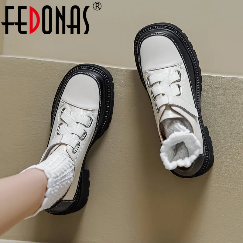 Женские туфли-лодочки на платформе FEDONAS, белые туфли из натуральной кожи на толстых каблуках, повседневная обувь на весну-лето 2019
Женские туфли-лодочки на платформе FEDONAS, белые туфли из натуральной кожи на толстых каблуках, повседневная обувь на весну-лето 2019