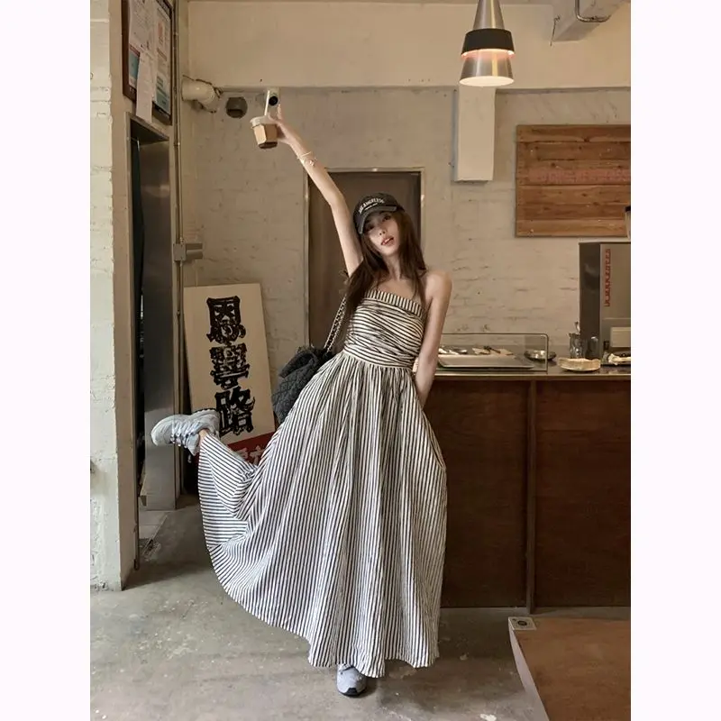 Spicy Girl New Retro Long Skirt One Line Neck Off Shoulder Pleated Slim Fit High Waist Striped Bra Dress for Women Clothes
Spicy Girl New Retro Long Skirt One Line Neck Off Shoulder Pleated Slim Fit High Waist Striped Bra Dress for Women Clothes