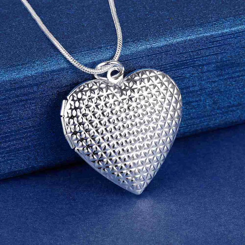 Fine luxury 925 Sterling Silver Romantic Heart photo frame Pendant Necklace For Women Fashion party wedding Jewelry Couple gifts
Fine luxury 925 Sterling Silver Romantic Heart photo frame Pendant Necklace For Women Fashion party wedding Jewelry Couple gifts