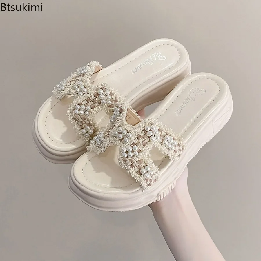 2024 Women's Summer Cute Sandals Checkerboard Design Thick Sole Matsuke Heel Sandals Slippers Cross Over Pearl Slippers Female
2024 Women's Summer Cute Sandals Checkerboard Design Thick Sole Matsuke Heel Sandals Slippers Cross Over Pearl Slippers Female