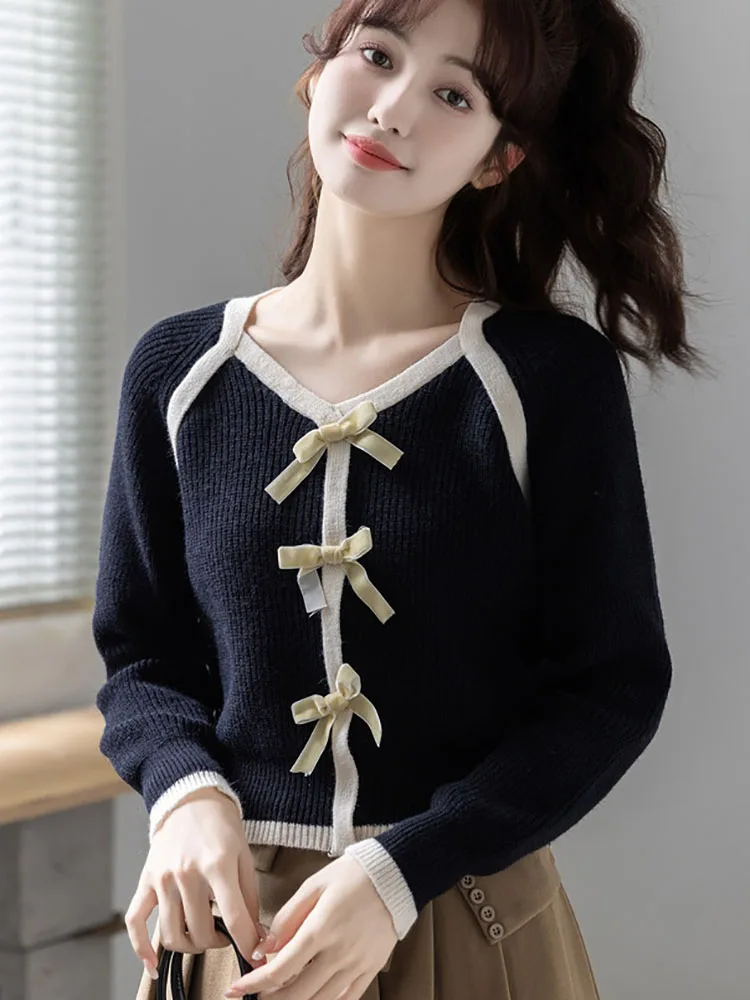 Women's Sweater Pullover Vintage Bow Knitted Sweaters Long Sleeve Tops V Neck Fashion Women Clothing Autumn Winter Pull Femme
Women's Sweater Pullover Vintage Bow Knitted Sweaters Long Sleeve Tops V Neck Fashion Women Clothing Autumn Winter Pull Femme