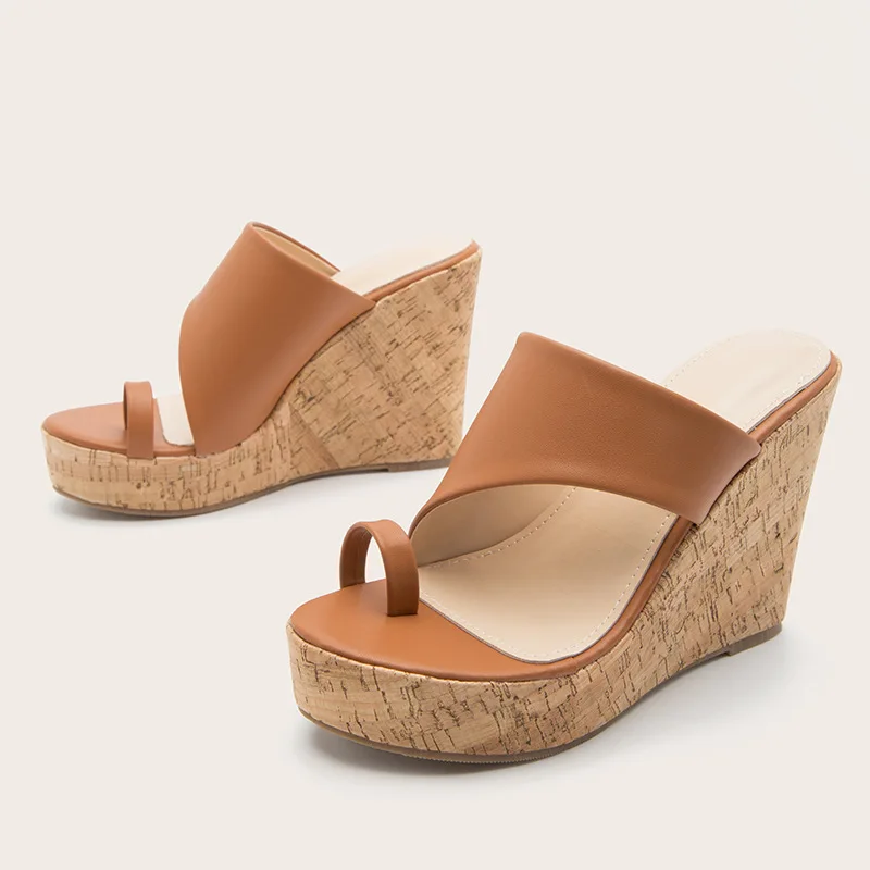 2023 New Women's Shoes Fashion Outwear Slippers Thick Sole Slope Heel Matsuke Sandals
2023 New Women's Shoes Fashion Outwear Slippers Thick Sole Slope Heel Matsuke Sandals