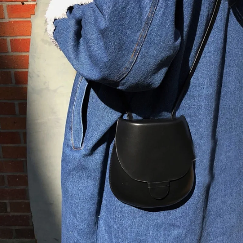2022 New Fashion All-match Mini Vintage Saddle Bag Concise Student Bag Shoulder Bag Crossbody Bag Daily Office
2022 New Fashion All-match Mini Vintage Saddle Bag Concise Student Bag Shoulder Bag Crossbody Bag Daily Office