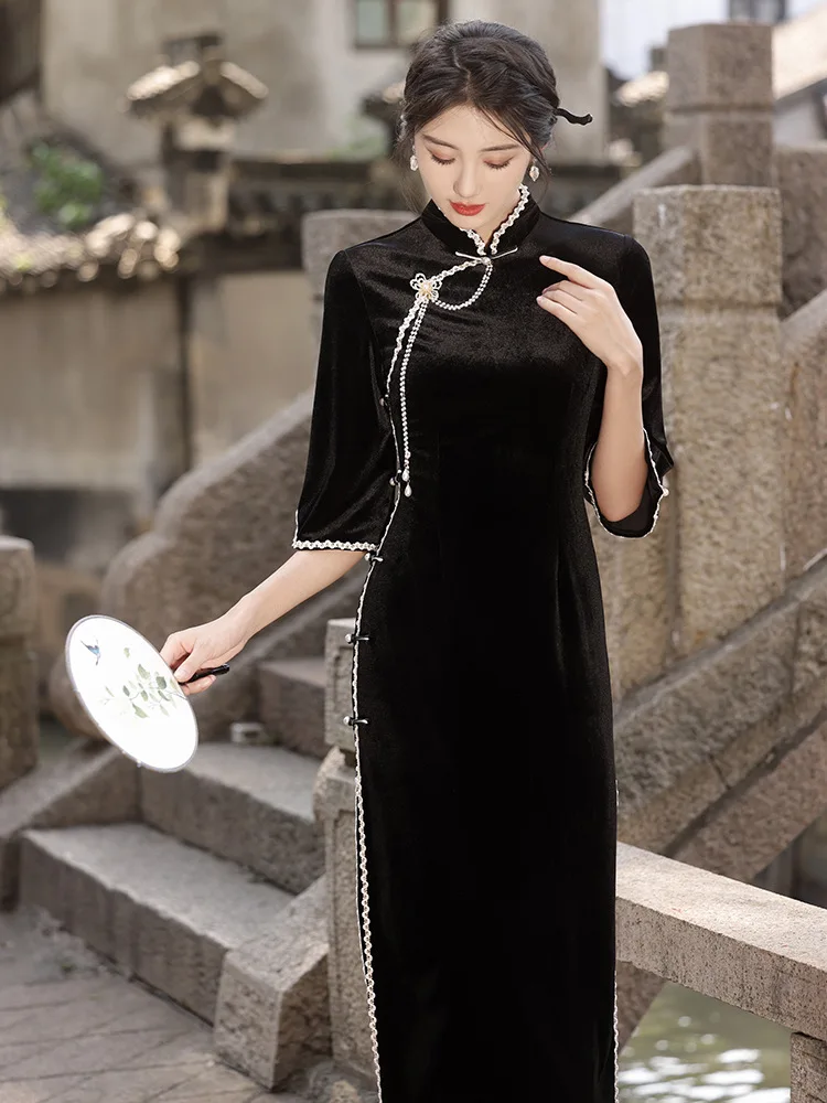 

Black Traditional Elegant Flare Sleeve Velour Qipao Women Cheongsam Retro Chinese Dress Hanfu Vestido